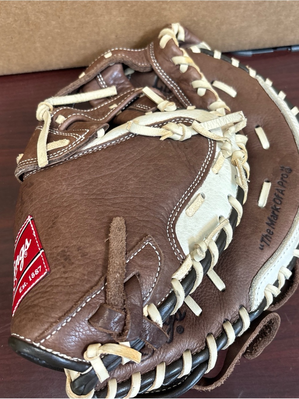 RAWLINGS FAST PITCH CATCHERS MITT  FEMALE SOFTBALL CCMFP Champion Series RHT